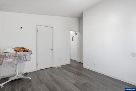 2151 Three Lakes #93 Road SE Albany OR 97322