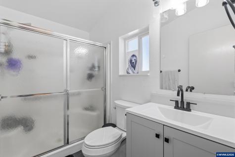 2151 Three Lakes #93 Road SE Albany OR 97322