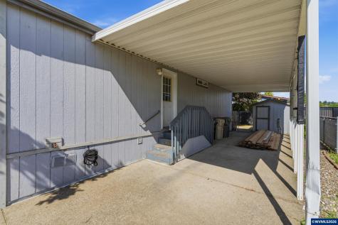 2151 Three Lakes #93 Road SE Albany OR 97322