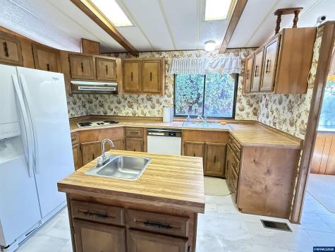 4318 Essex Street SE Salem OR 97317