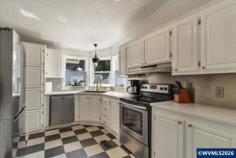 1401 W Ellendale #108 Avenue Dallas OR 97338