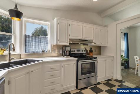 1401 W Ellendale #108 Avenue Dallas OR 97338