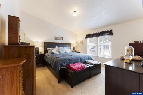 4995 Sunnyside #w34 Road SE Salem OR 97302-3561