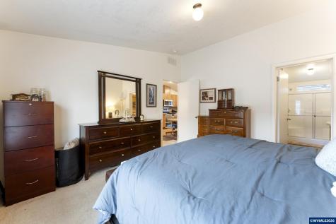 4995 Sunnyside #w34 Road SE Salem OR 97302-3561