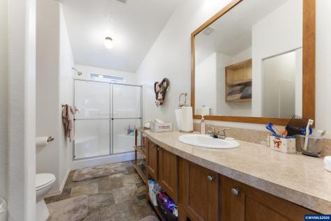 4995 Sunnyside #w34 Road SE Salem OR 97302-3561