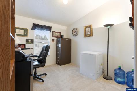 4995 Sunnyside #w34 Road SE Salem OR 97302-3561