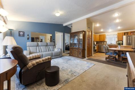 4995 Sunnyside #w34 Road SE Salem OR 97302-3561