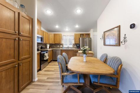 4995 Sunnyside #w34 Road SE Salem OR 97302-3561