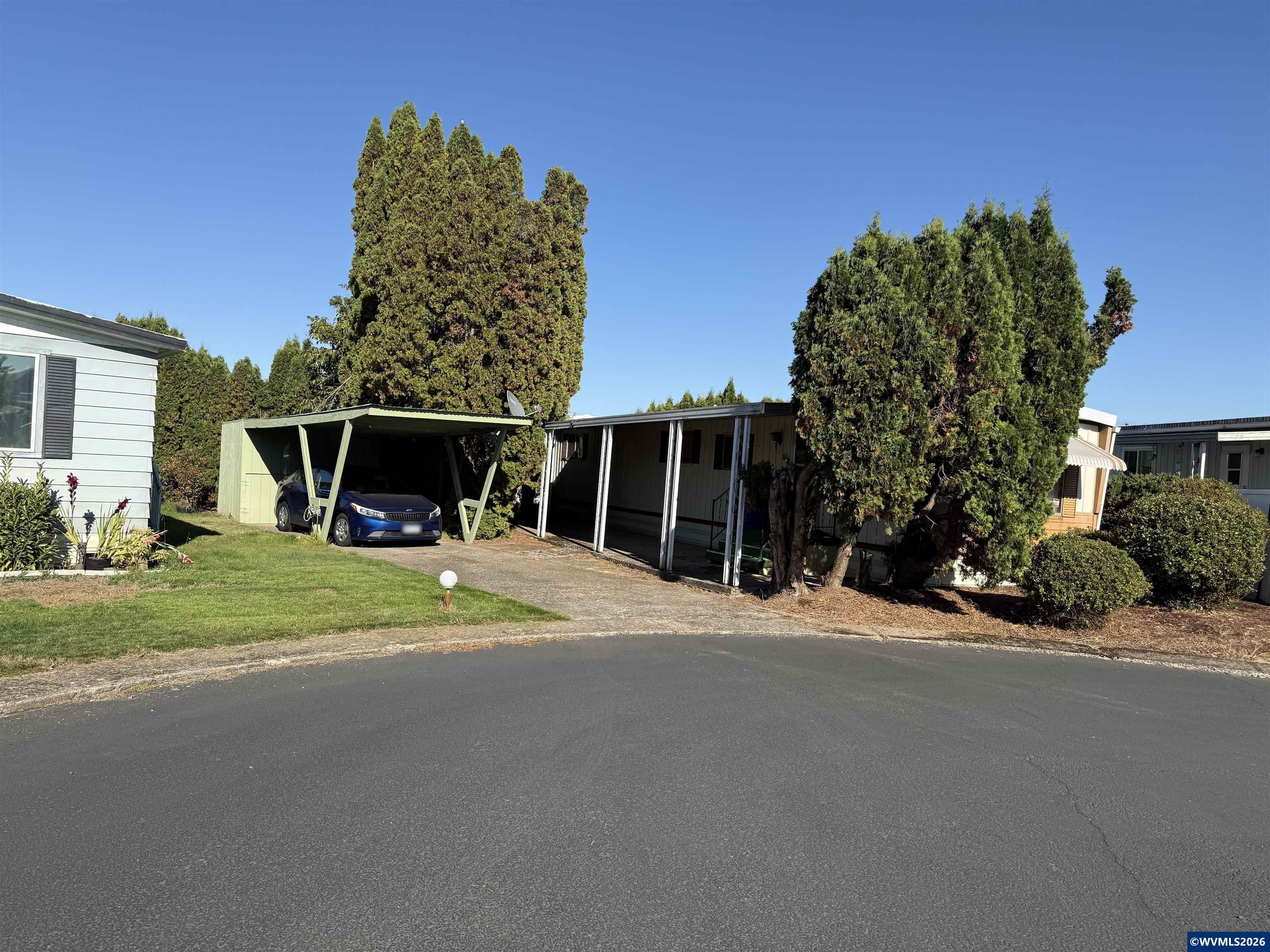 4447 Essex Street SE Salem OR 97317