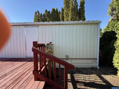 4447 Essex Street SE Salem OR 97317
