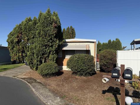4447 Essex Street SE Salem OR 97317