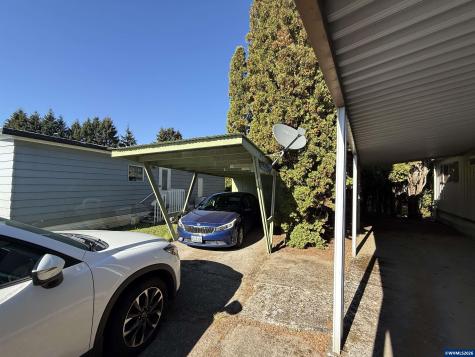 4447 Essex Street SE Salem OR 97317