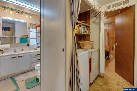 2420 NE Hembree Street Mcminnville OR 97128-2264
