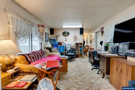 2420 NE Hembree Street Mcminnville OR 97128-2264