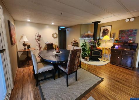 5422 Portland Road NE Salem OR 97305