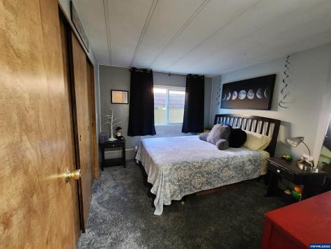 5422 Portland Road NE Salem OR 97305