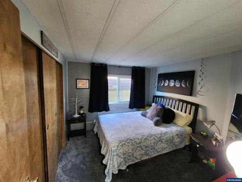 5422 Portland Road NE Salem OR 97305