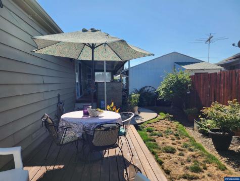 5422 Portland Road NE Salem OR 97305