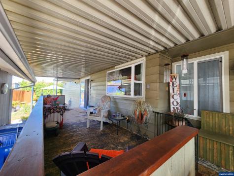 5422 Portland Road NE Salem OR 97305