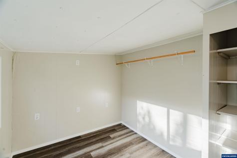4882 Lancaster #7 Drive NE Salem OR 97305