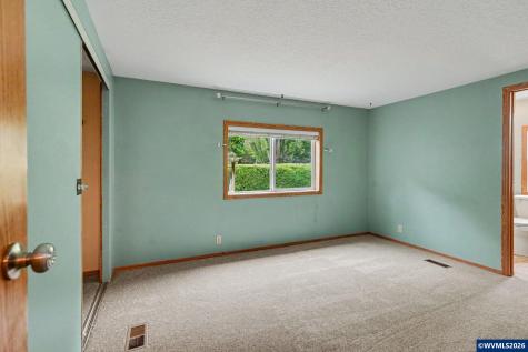 1401 W Ellendale Avenue Dallas OR 97338