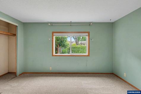 1401 W Ellendale Avenue Dallas OR 97338