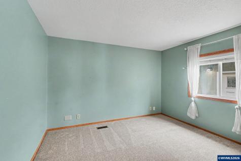 1401 W Ellendale Avenue Dallas OR 97338