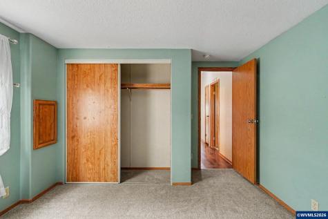 1401 W Ellendale Avenue Dallas OR 97338