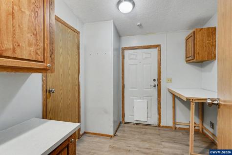 1401 W Ellendale Avenue Dallas OR 97338