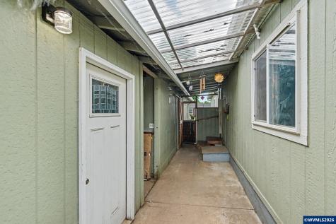1401 W Ellendale Avenue Dallas OR 97338