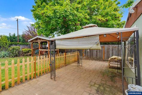 1401 W Ellendale Avenue Dallas OR 97338