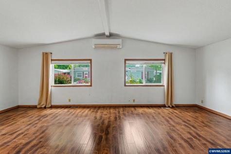 1401 W Ellendale Avenue Dallas OR 97338