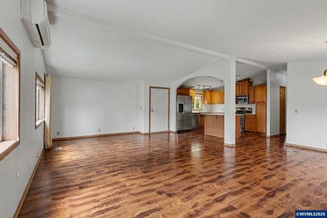 1401 W Ellendale Avenue Dallas OR 97338