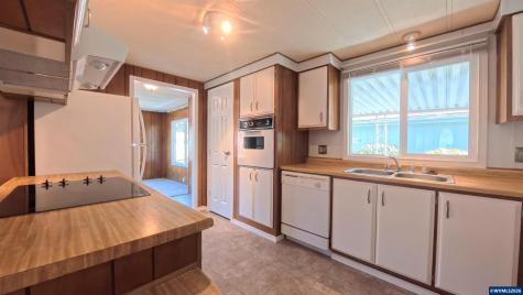1055 Lockhaven (#83) Drive N Keizer OR 97303