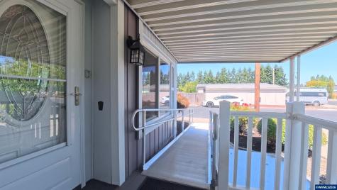 1055 Lockhaven (#83) Drive N Keizer OR 97303