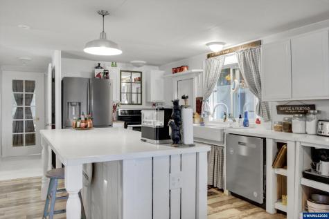 31919 N Lake Creek #49 Drive Tangent OR 97389