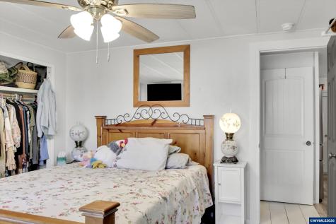 31919 N Lake Creek #49 Drive Tangent OR 97389