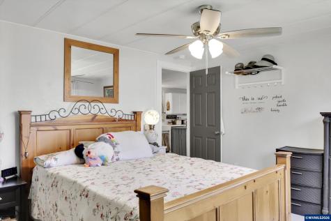 31919 N Lake Creek #49 Drive Tangent OR 97389