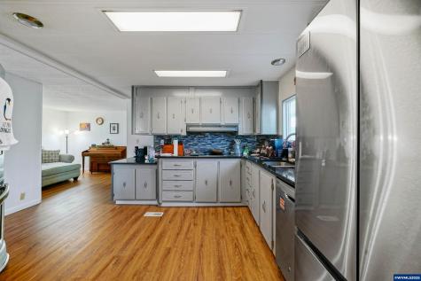 2232 42nd (785) Avenue SE Salem OR 97317