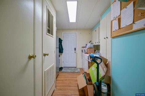 2232 42nd (785) Avenue SE Salem OR 97317