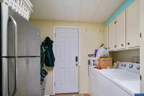 2232 42nd (785) Avenue SE Salem OR 97317