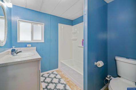 2232 42nd (785) Avenue SE Salem OR 97317