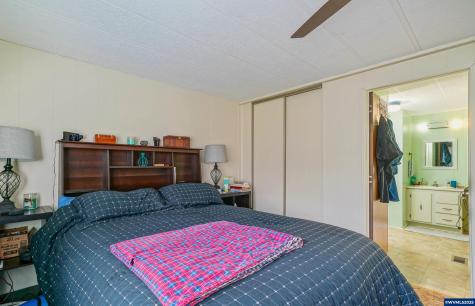2232 42nd (785) Avenue SE Salem OR 97317