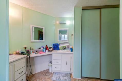 2232 42nd (785) Avenue SE Salem OR 97317