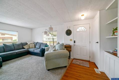 2232 42nd (785) Avenue SE Salem OR 97317