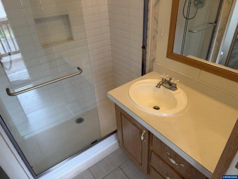 1530 Tamarack Street Sweet Home OR 97386
