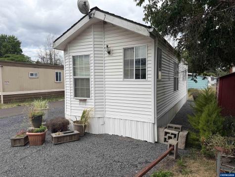 1530 Tamarack Street Sweet Home OR 97386