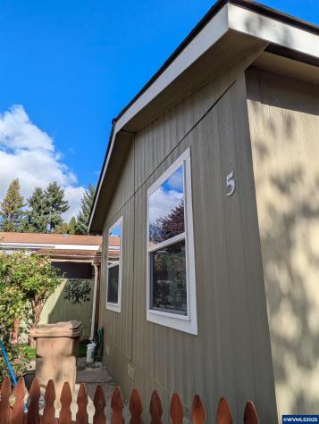 9700 SW Tualatin #5 Road Tualatin OR 97062