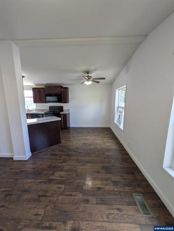 9700 SW Tualatin #5 Road Tualatin OR 97062