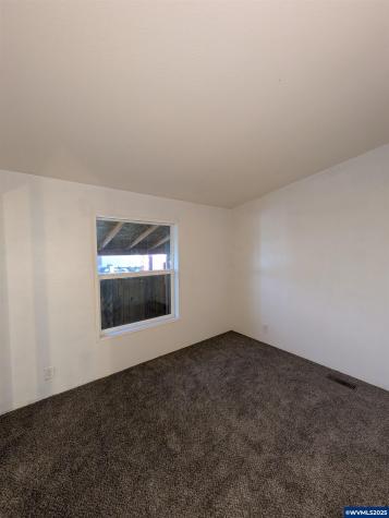 9700 SW Tualatin #5 Road Tualatin OR 97062